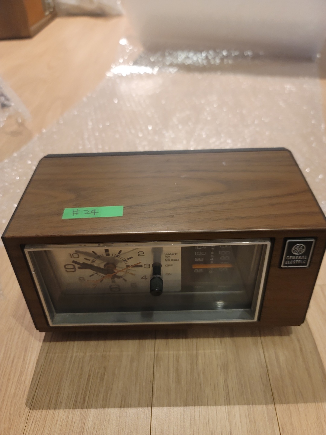 General Electric사 트렌지스터 라디오(AM/FM) (모델명 7-4550D)